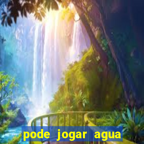 pode jogar agua quente no vaso