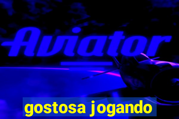 gostosa jogando