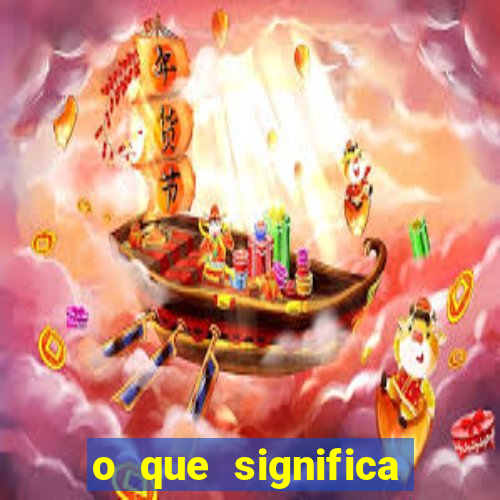 o que significa quando a luz acende sozinha